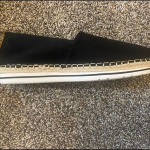 BNWT BOBS by Sketchers memory foam slip on shoes